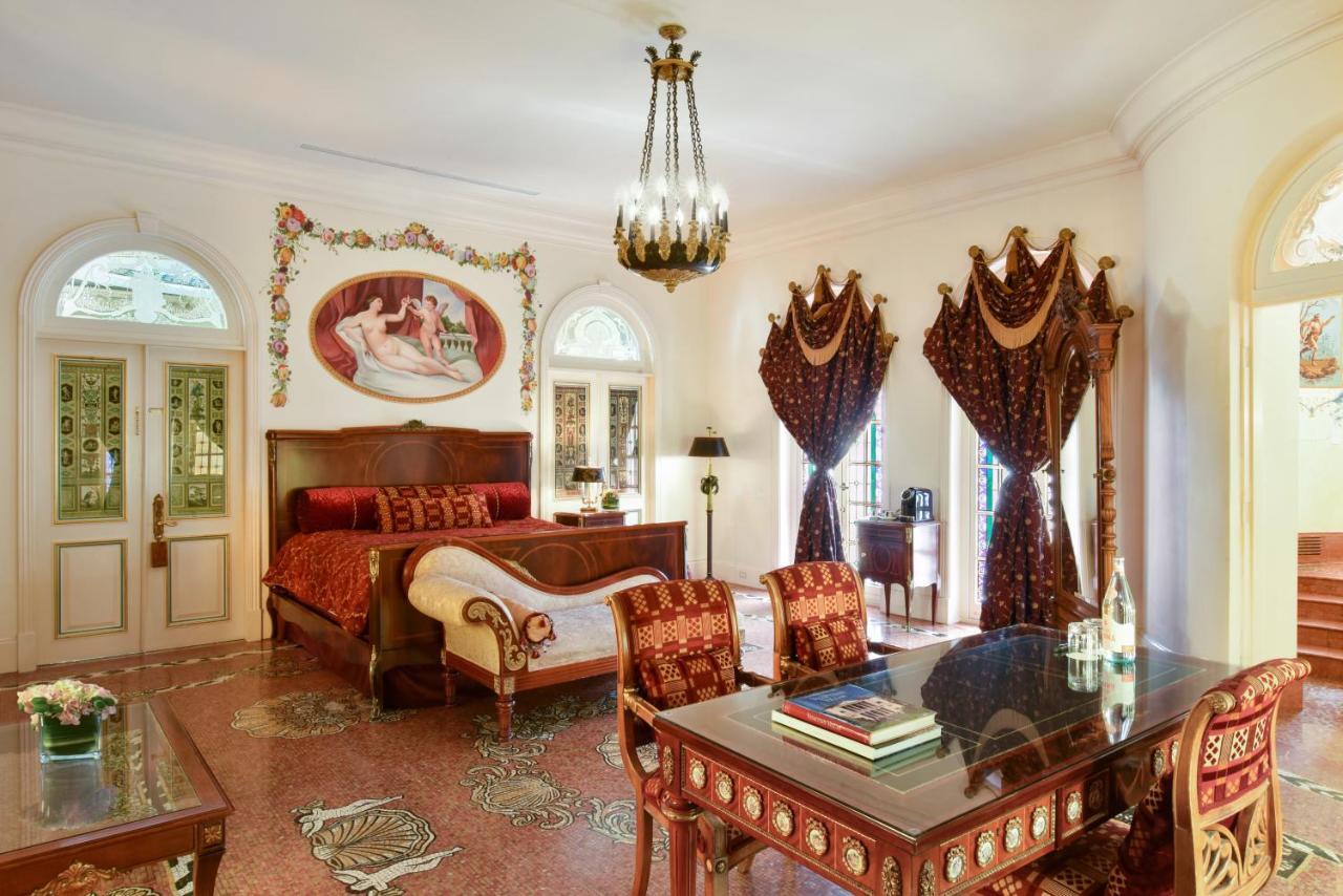 The Villa Casa Casuarina Маями Бийч Екстериор снимка