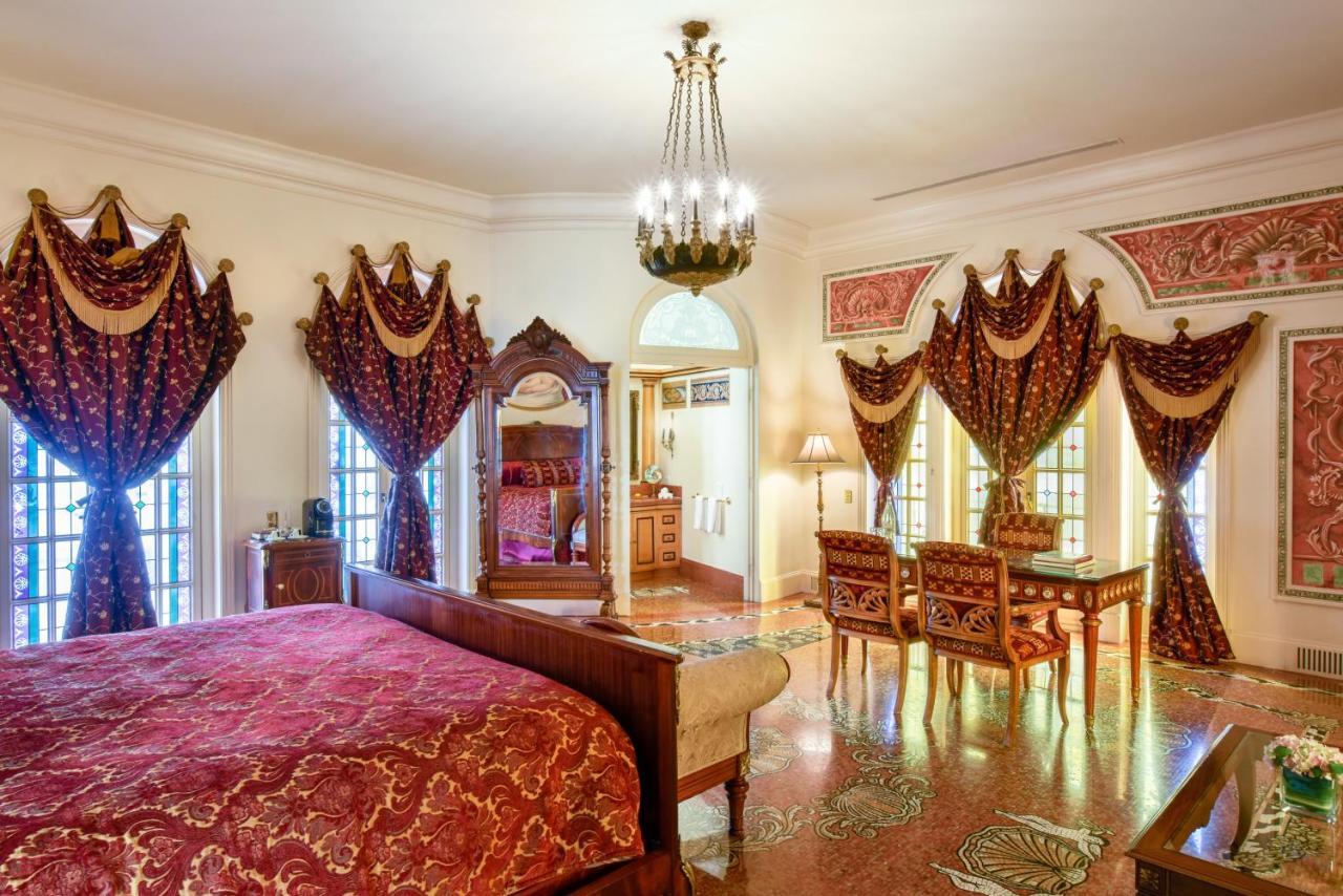 The Villa Casa Casuarina Маями Бийч Екстериор снимка