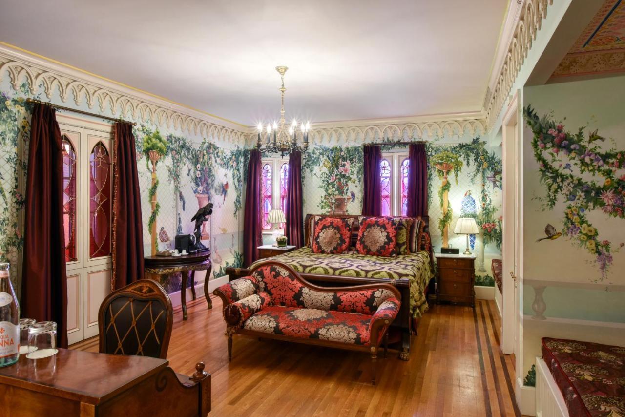The Villa Casa Casuarina Маями Бийч Екстериор снимка